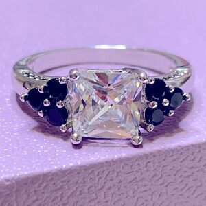 💛 925 Sterling Silver Plated White & Blue CZ Sapphire Flower Ring